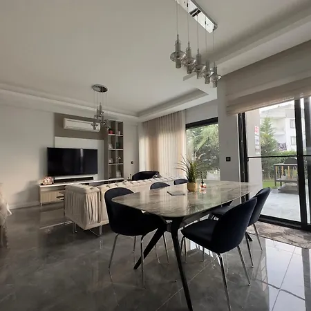Apartman Luxuriose Im Kern Von Gulluk Nahe Bodrum *